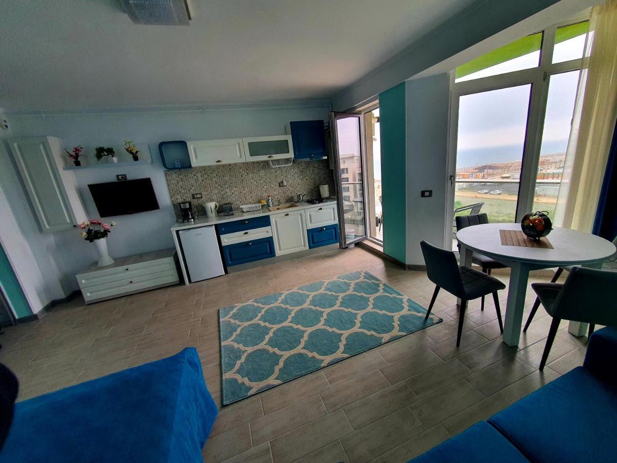 Alezzi Majestic Apartments 97 Năvodari المظهر الخارجي الصورة